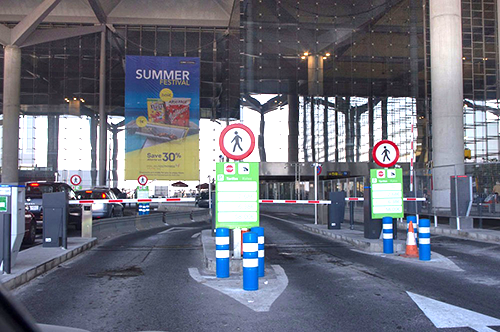 Barrier at Málaga airport parking